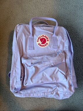 Fjällräven Kånken Small/Medium Backpack in Light Lavender